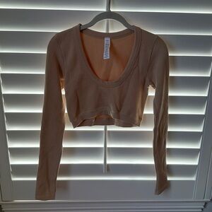 Alo Women’s Small Creme Long Sleeve